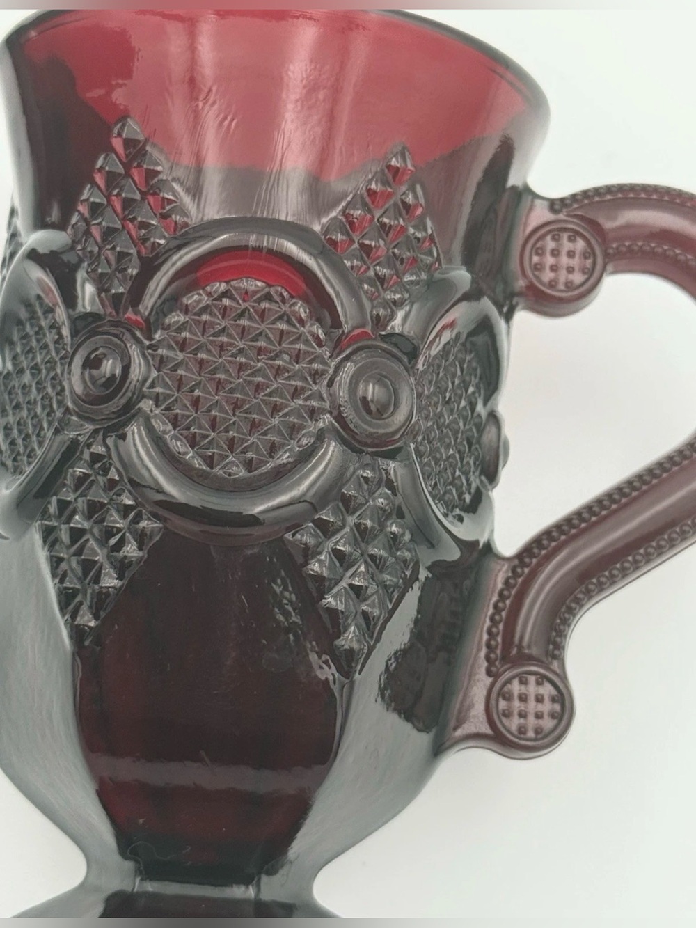 Vintage Avon 1876 Cape Cod Ruby Red Pedestal Glass Coffee Mugs Pressed Lot Of 2 - Picture 9 of 10